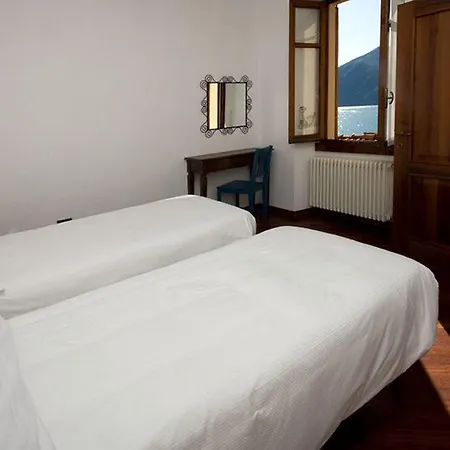 Il Molo Di Aurora *