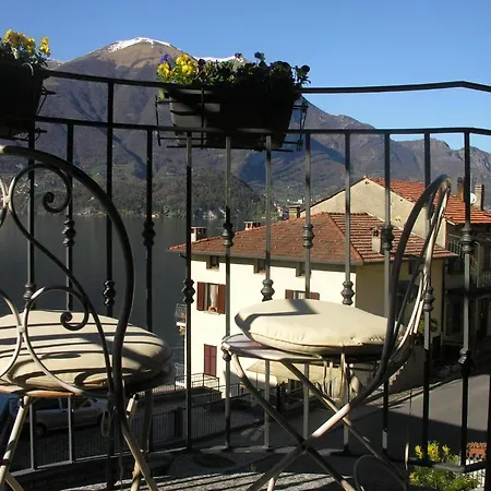 Il Molo Di Aurora